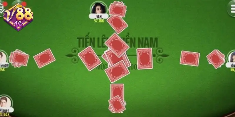 Người sở hữu 3 bích sẽ đánh đầu tiên